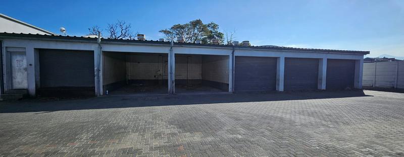 To Let Commercial Property for Rent in Worcester Western Cape